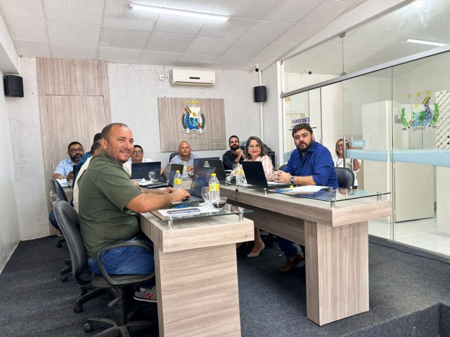 Jatobá: Terceira Sessão Extraordinária do Segundo Período da Sétima Legislatura foi Realizada; Fotos e Vídeo
